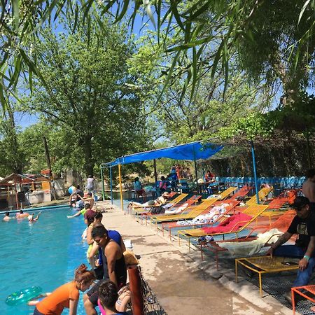 Hotel Y Balneario Ojo Caliente Camargo Exterior photo